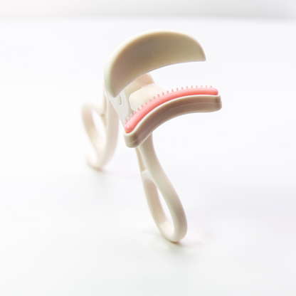 📢📢40% OFF !! ⏰Wide-Angle Eyelash Curler with Comb
